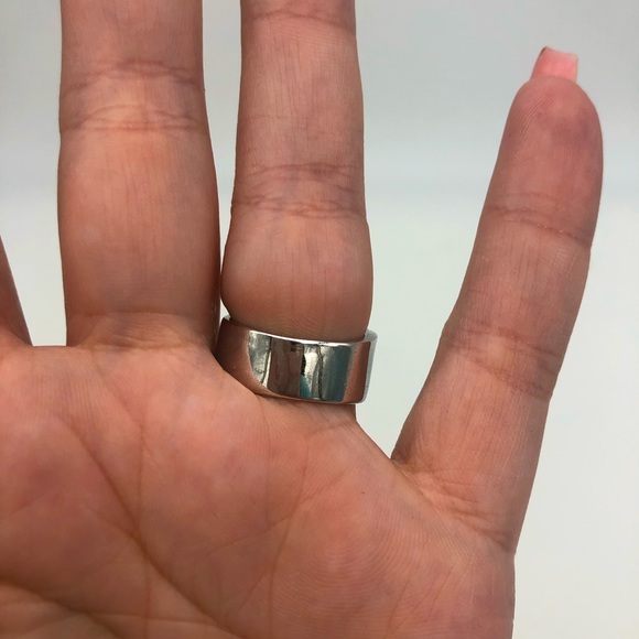 Silver Ring - Picture 3 of 4